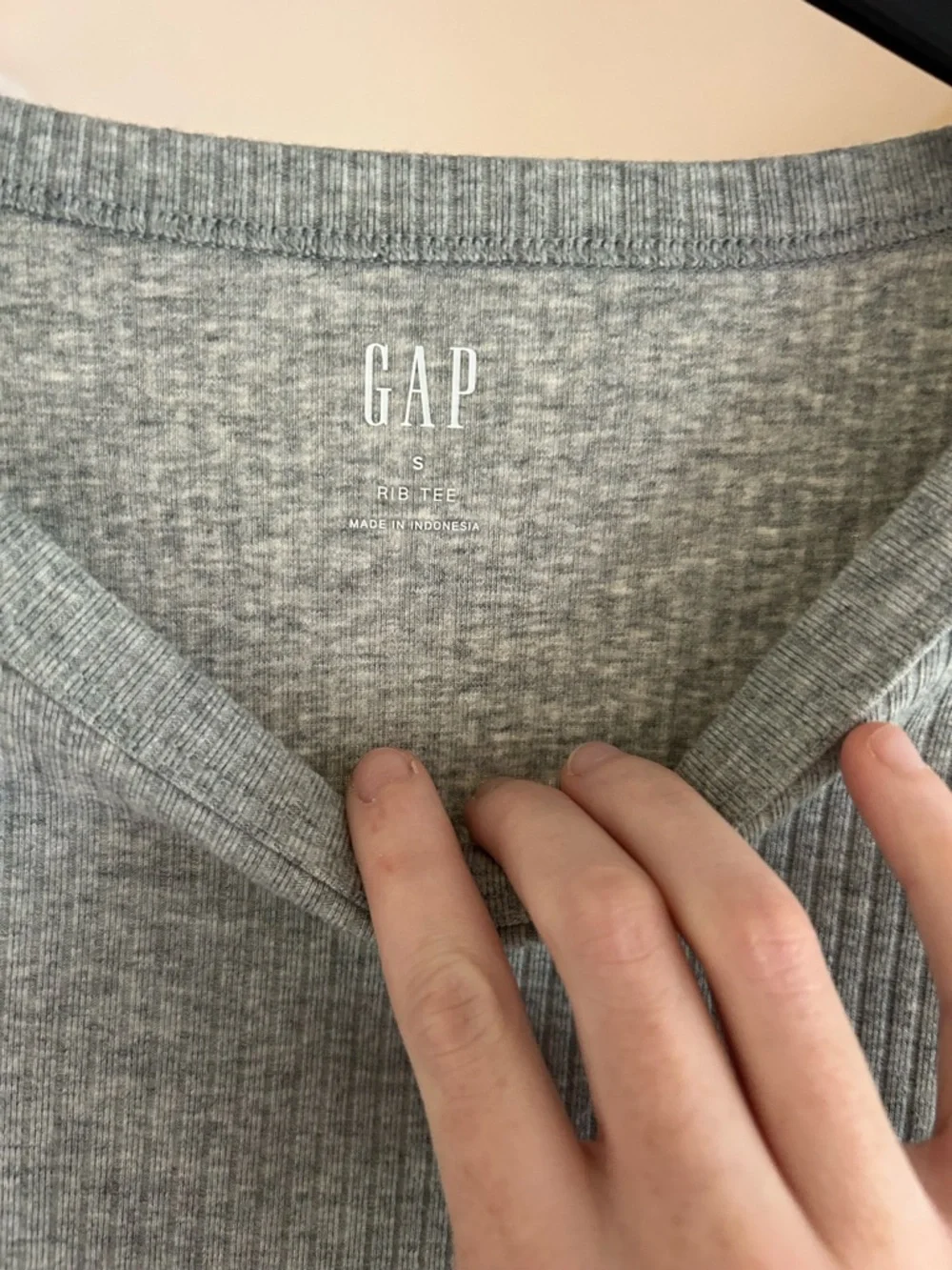GAP Ribbed Gray Size Small Short Sleeve Tee - Picture 2 of 4